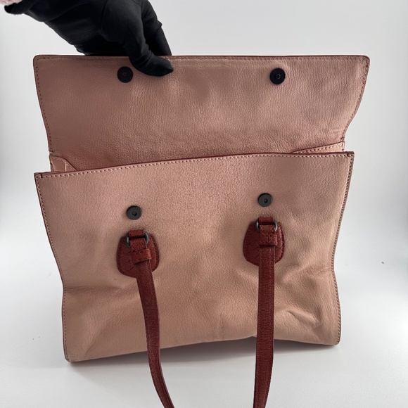 Bottega Veneta Two-Tone Leather Tote Bag with Intrecciato Details - Picture 8 of 14